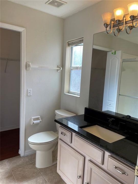 Active With Contract: $2,000 (3 beds, 2 baths, 1283 Square Feet)