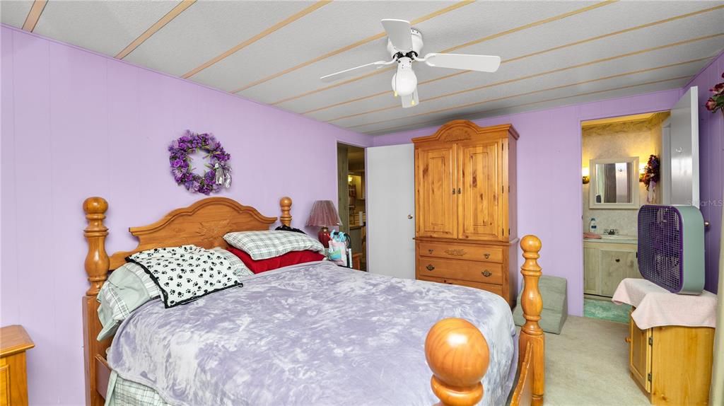 待售: $115,000 (2 贝兹, 2 浴室, 1293 平方英尺)