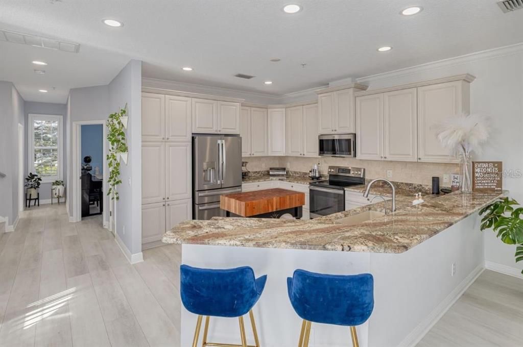 For Rent: $5,100 (4 beds, 4 baths, 2788 Square Feet)