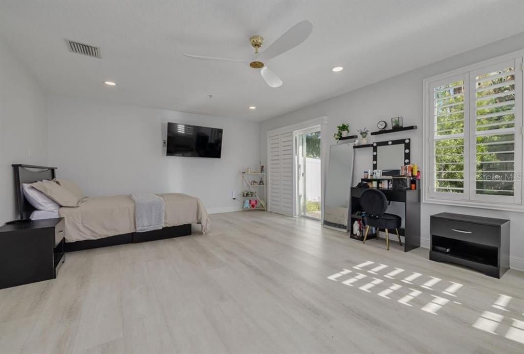 For Rent: $5,100 (4 beds, 4 baths, 2788 Square Feet)