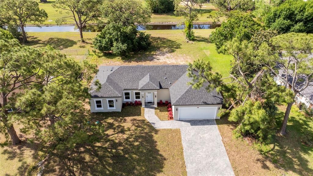 For Sale: $375,900 (3 beds, 2 baths, 1904 Square Feet)