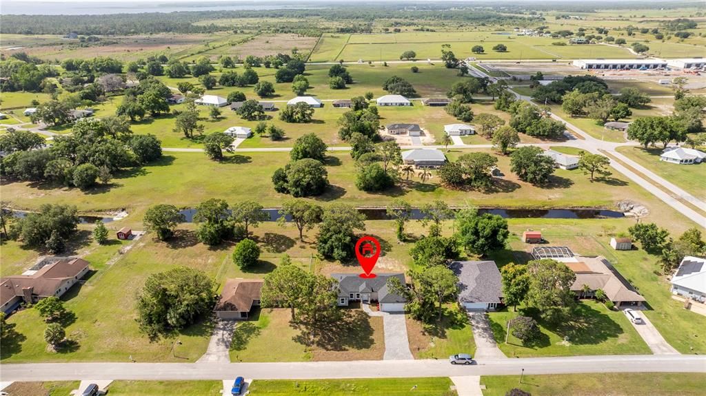 For Sale: $375,900 (3 beds, 2 baths, 1904 Square Feet)