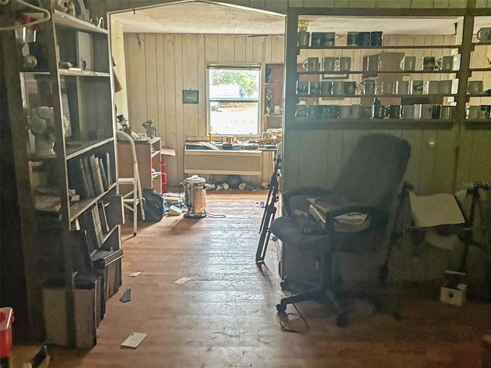 待售: $99,900 (3 贝兹, 2 浴室, 1344 平方英尺)