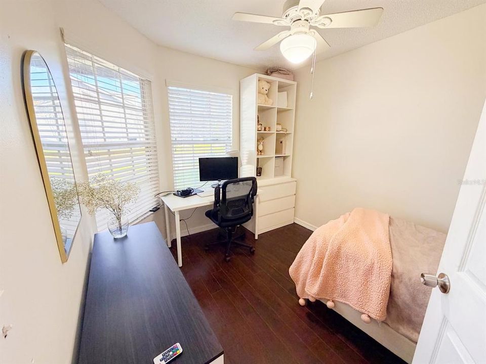 For Sale: $300,000 (2 beds, 2 baths, 1382 Square Feet)