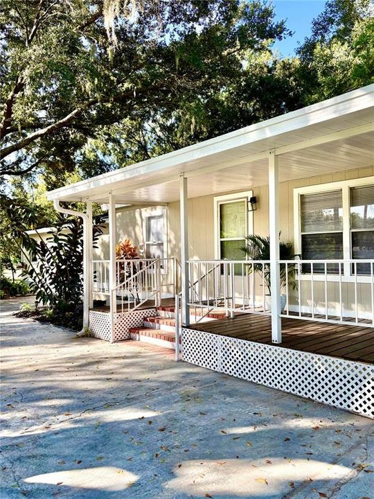 合同活跃: $229,900 (3 贝兹, 2 浴室, 1336 平方英尺)