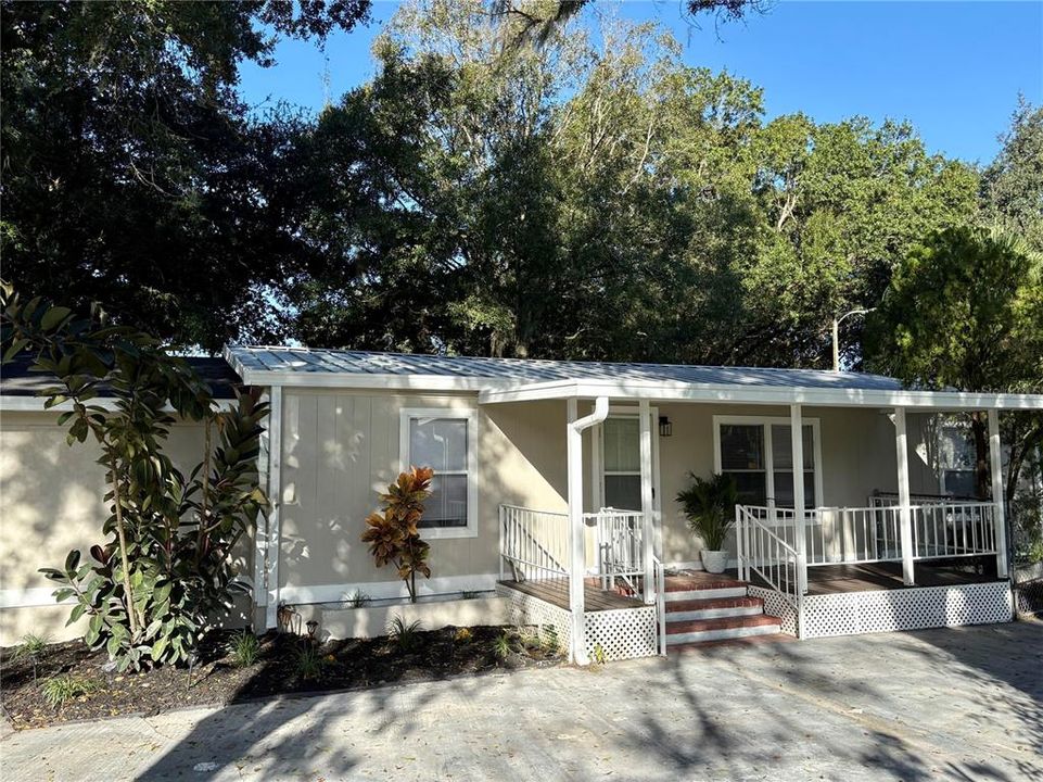 合同活跃: $229,900 (3 贝兹, 2 浴室, 1336 平方英尺)