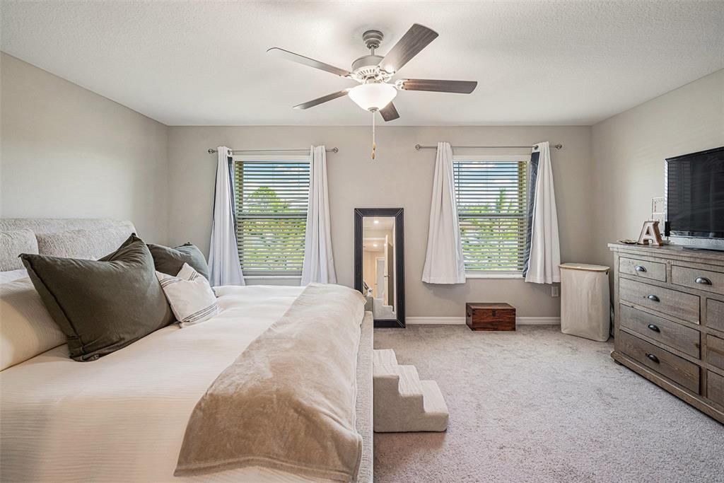 待售: $298,000 (2 贝兹, 2 浴室, 1548 平方英尺)