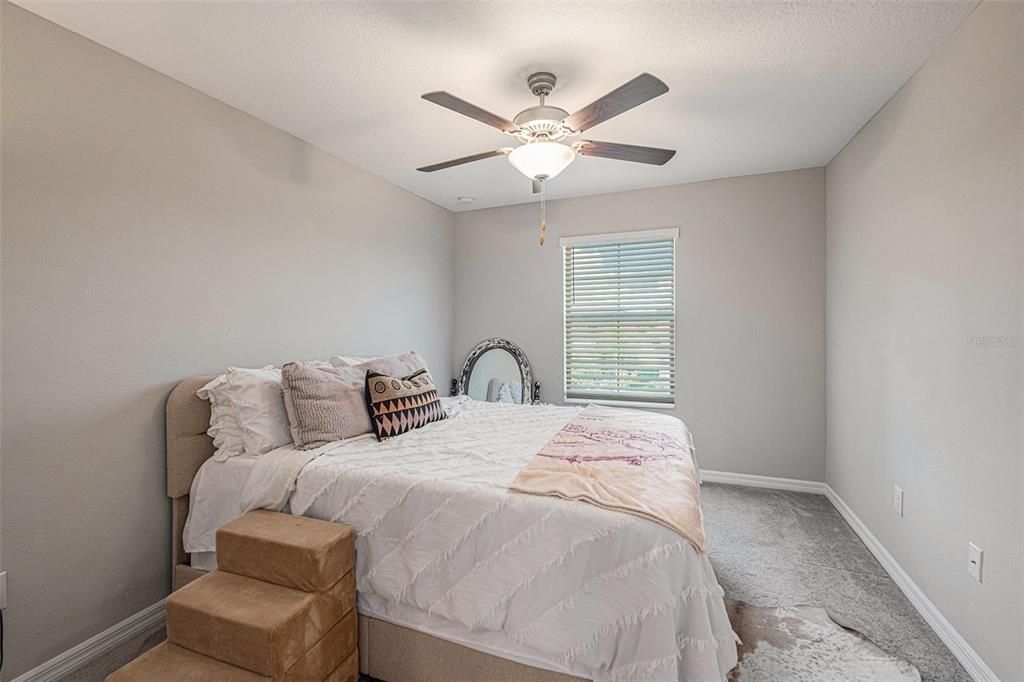 待售: $298,000 (2 贝兹, 2 浴室, 1548 平方英尺)