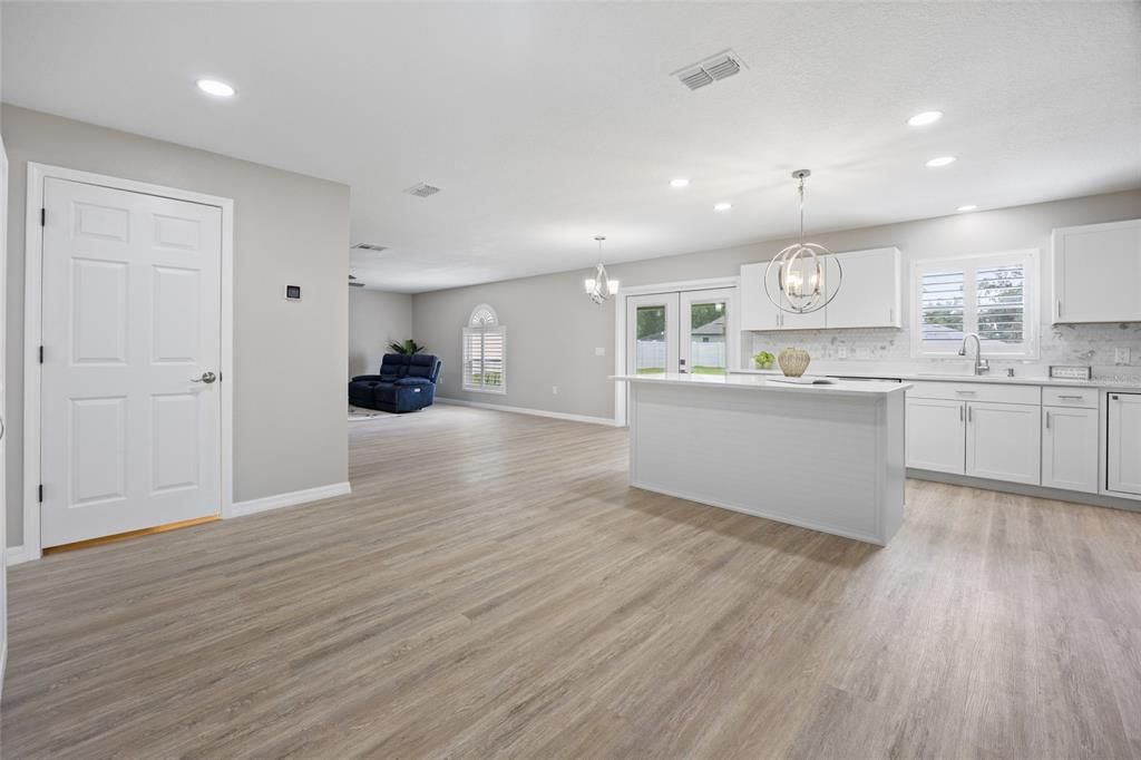 На продажу: $490,525 (4 спален, 3 ванн, 3010 Квадратных фут)