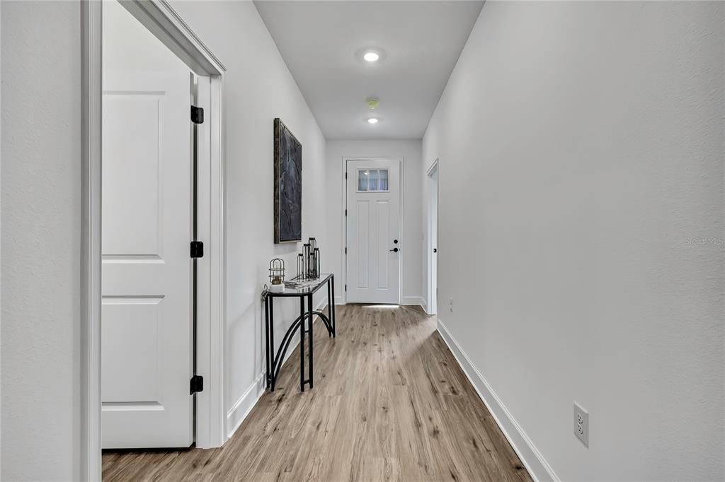 En Venta: $398,990 (4 camas, 3 baños, 2061 Pies cuadrados)