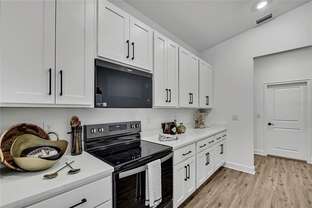 En Venta: $398,990 (4 camas, 3 baños, 2061 Pies cuadrados)