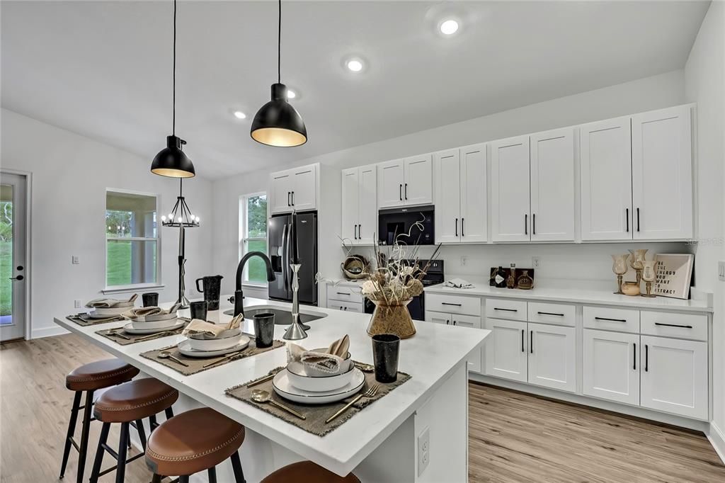 En Venta: $398,990 (4 camas, 3 baños, 2061 Pies cuadrados)