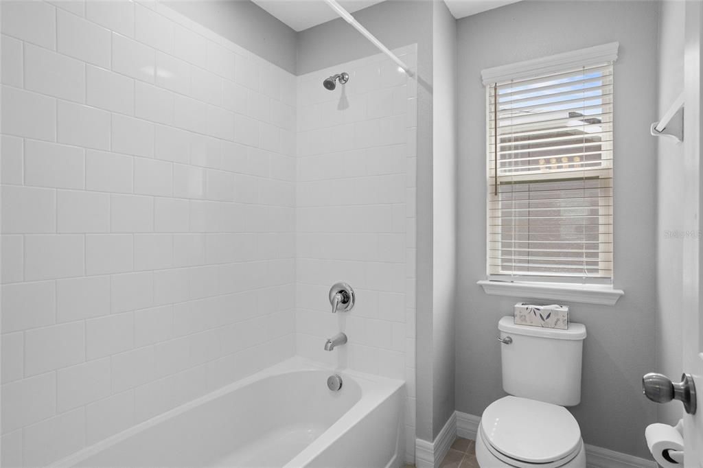 待售: $639,990 (5 贝兹, 4 浴室, 3202 平方英尺)