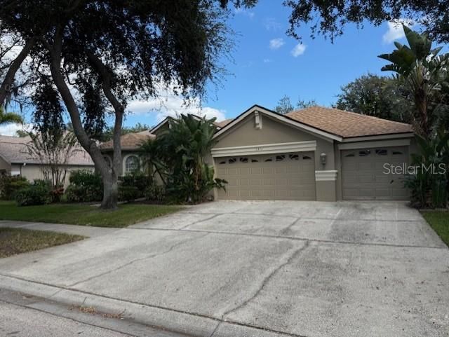 В аренду: $4,000 (5 спален, 4 ванн, 3360 Квадратных фут)