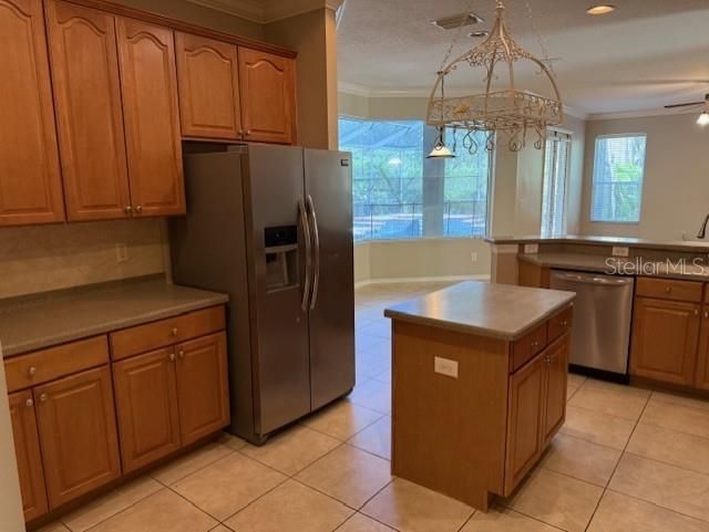 В аренду: $4,000 (5 спален, 4 ванн, 3360 Квадратных фут)