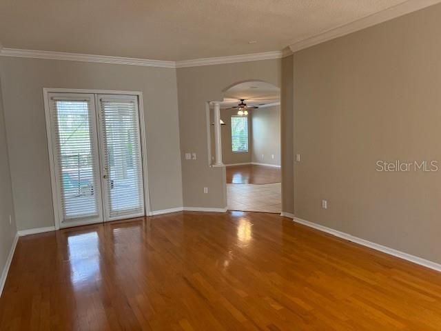 В аренду: $4,000 (5 спален, 4 ванн, 3360 Квадратных фут)