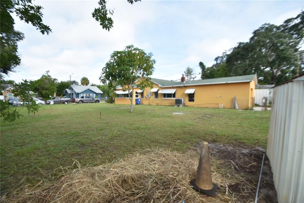 Под контрактом: $80,000 (0.12 acres)