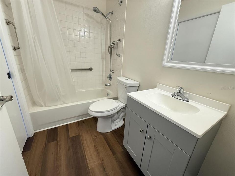 For Rent: $2,895 (6 beds, 3 baths, 2806 Square Feet)