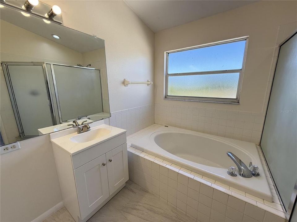 For Rent: $2,895 (6 beds, 3 baths, 2806 Square Feet)