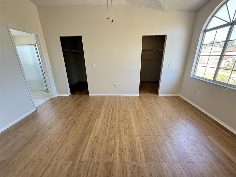 For Rent: $2,895 (6 beds, 3 baths, 2806 Square Feet)