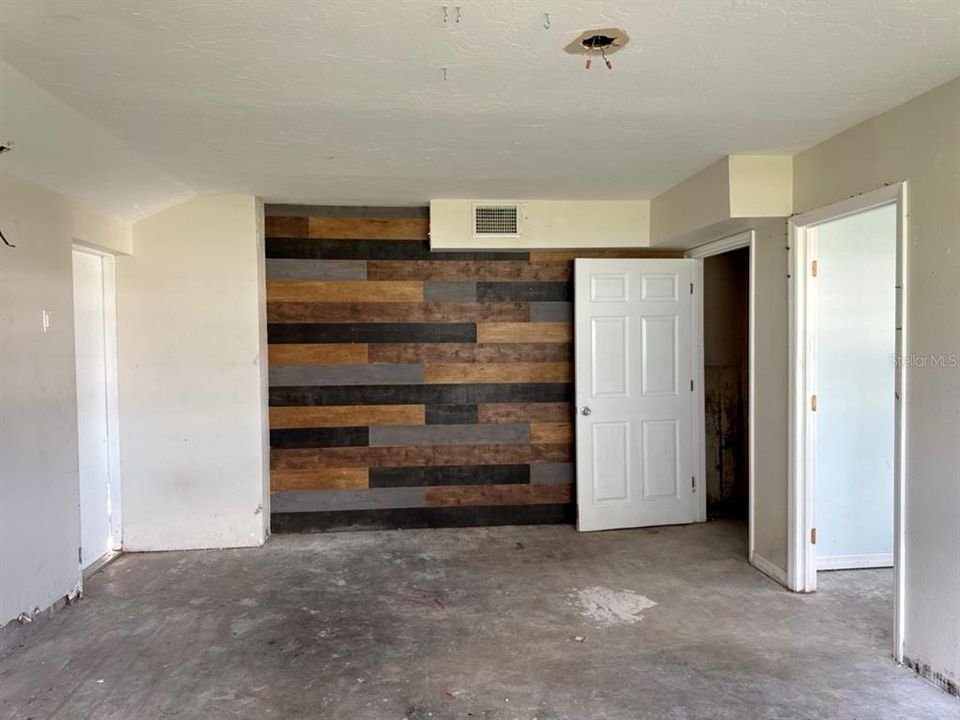 For Sale: $279,000 (3 beds, 2 baths, 1680 Square Feet)