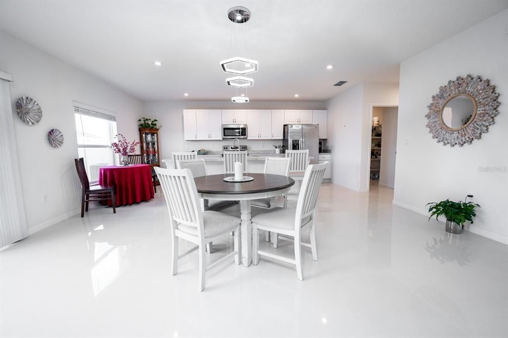 For Sale: $390,000 (4 beds, 2 baths, 2143 Square Feet)