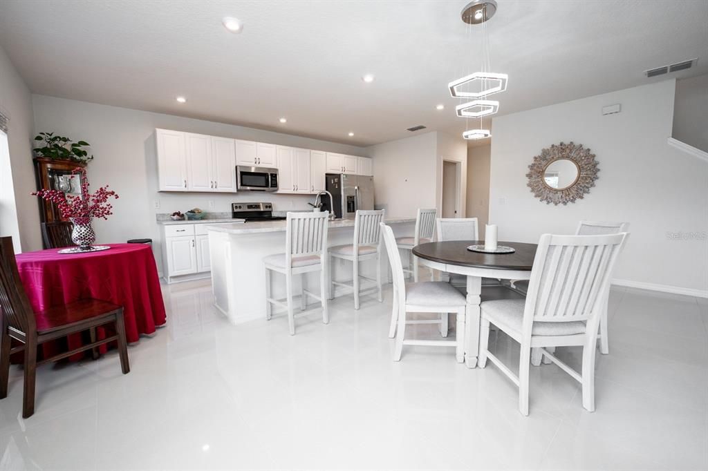 For Sale: $390,000 (4 beds, 2 baths, 2143 Square Feet)