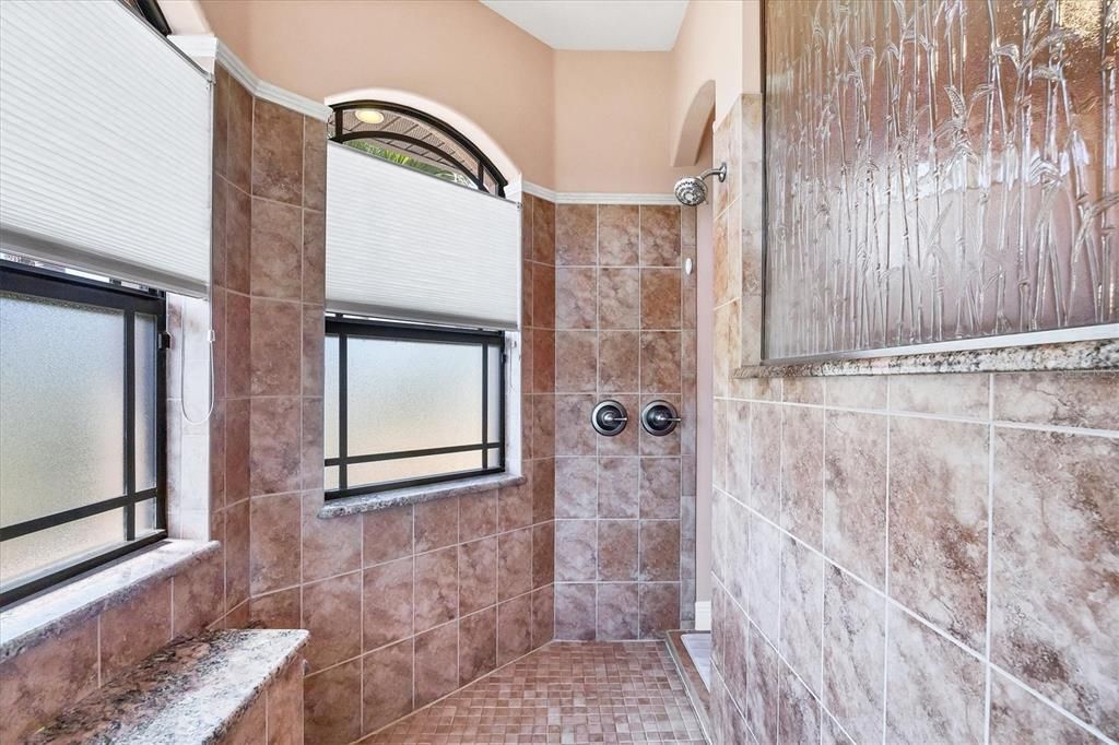 For Sale: $671,000 (3 beds, 3 baths, 2286 Square Feet)