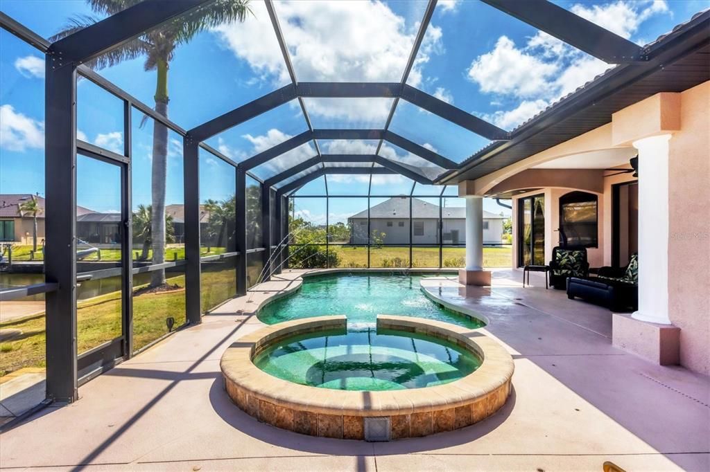 For Sale: $671,000 (3 beds, 3 baths, 2286 Square Feet)