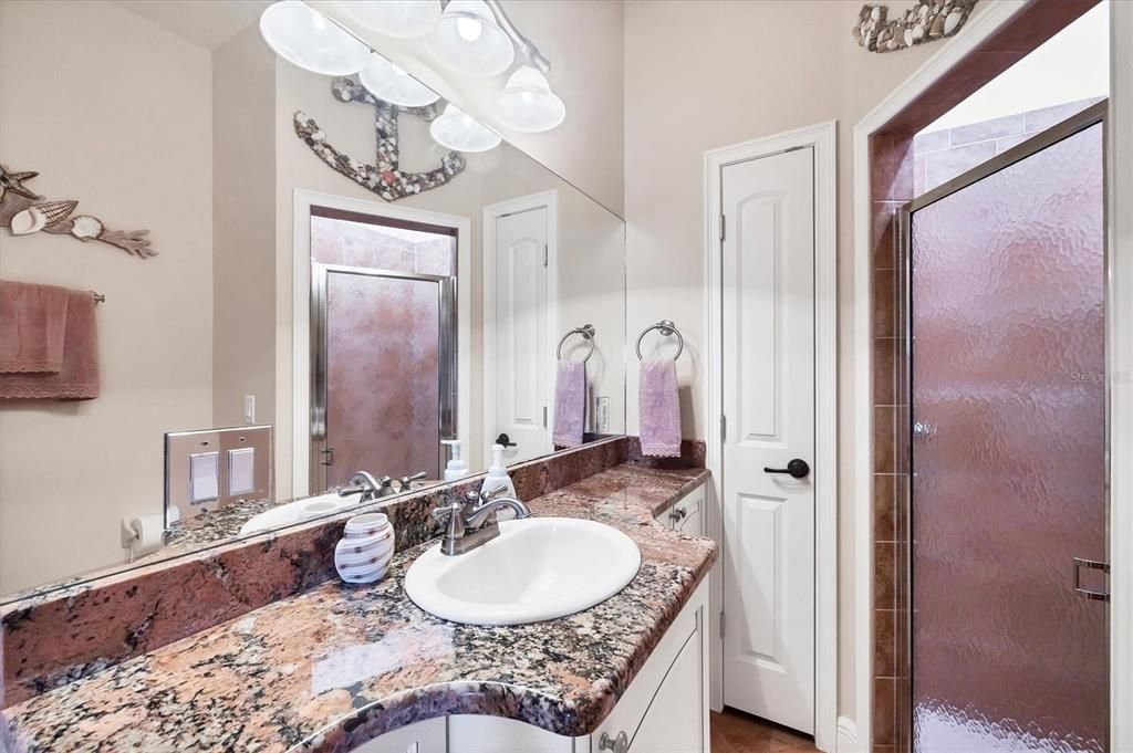 For Sale: $671,000 (3 beds, 3 baths, 2286 Square Feet)