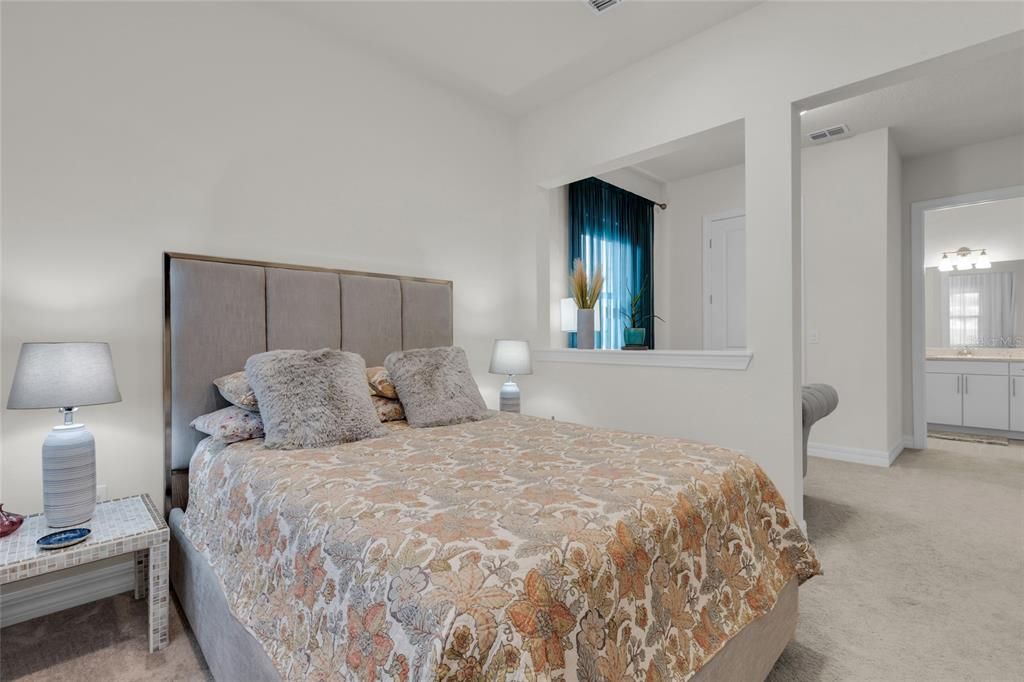 На продажу: $1,580,000 (6 спален, 5 ванн, 4688 Квадратных фут)