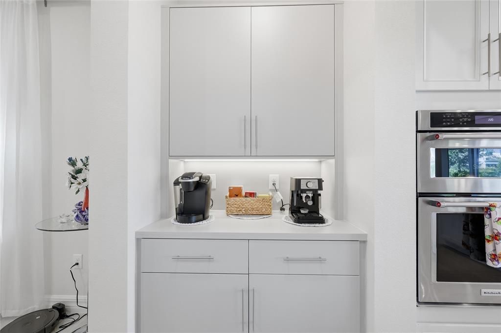 На продажу: $1,580,000 (6 спален, 5 ванн, 4688 Квадратных фут)