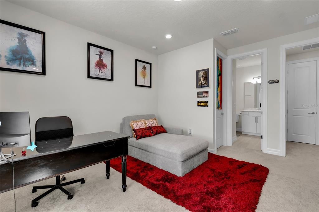 На продажу: $1,580,000 (6 спален, 5 ванн, 4688 Квадратных фут)