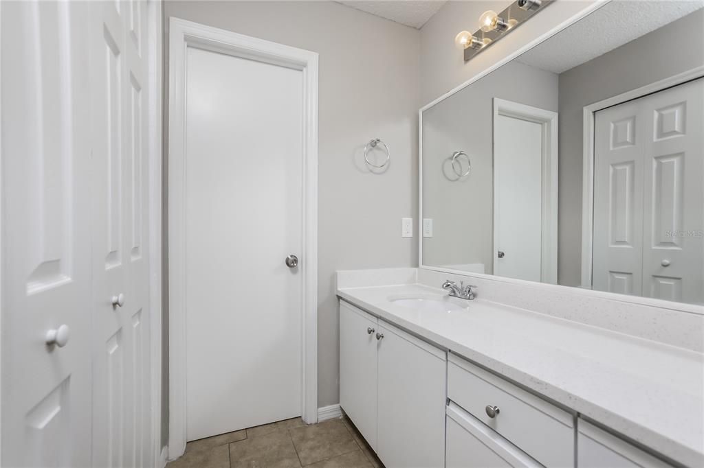 В аренду: $2,120 (3 спален, 2 ванн, 1564 Квадратных фут)