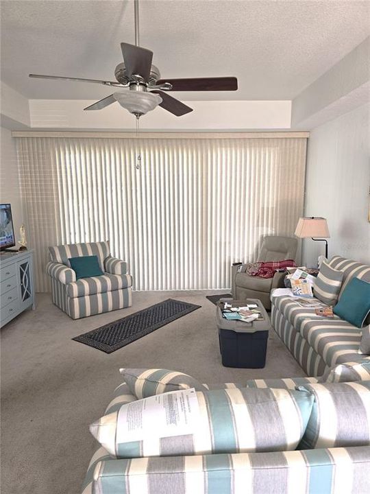 For Sale: $249,900 (2 beds, 2 baths, 1348 Square Feet)