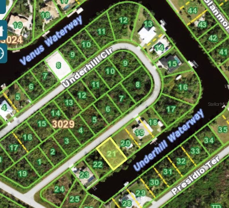 En Venta: $99,900 (0.23 acres)