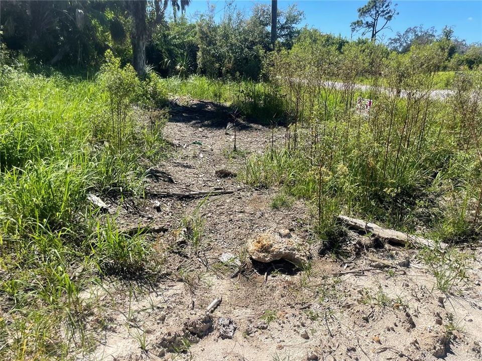 En Venta: $99,900 (0.23 acres)