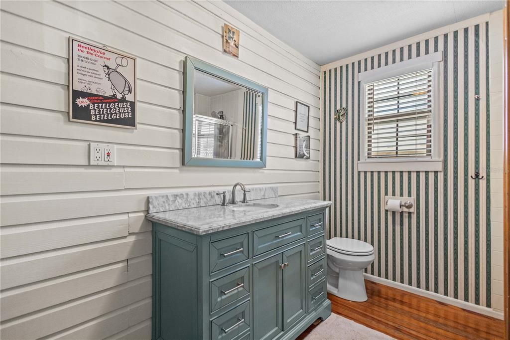 Под контрактом: $839,000 (3 спален, 2 ванн, 2986 Квадратных фут)