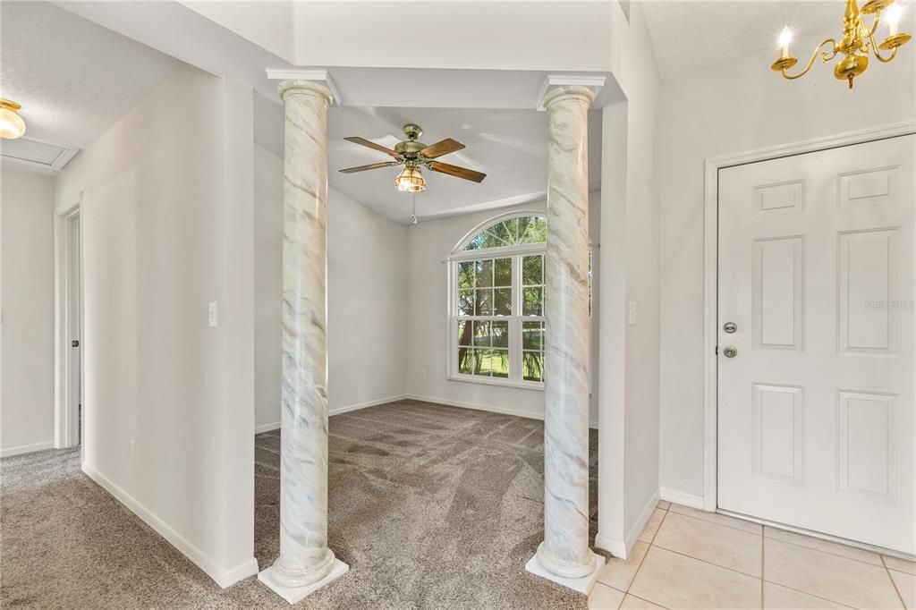 На продажу: $285,900 (3 спален, 2 ванн, 1304 Квадратных фут)