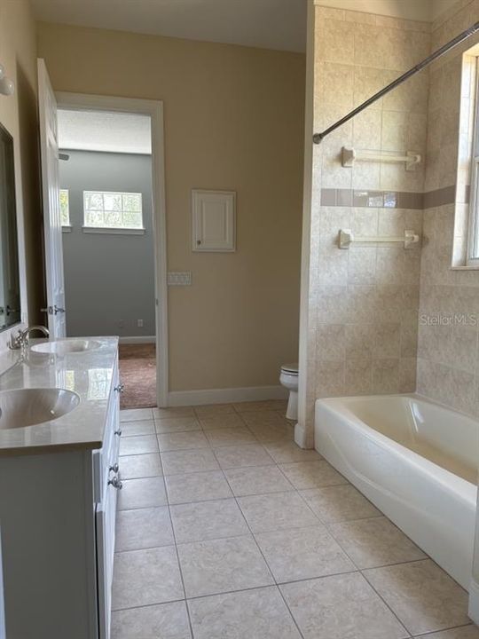 For Rent: $6,800 (4 beds, 3 baths, 3206 Square Feet)