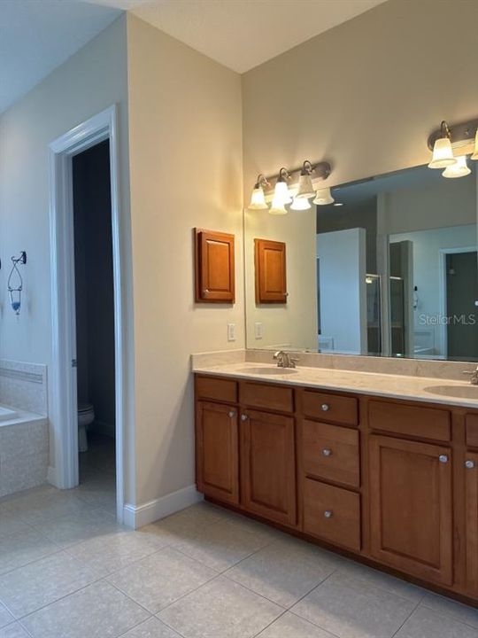 For Rent: $6,800 (4 beds, 3 baths, 3206 Square Feet)