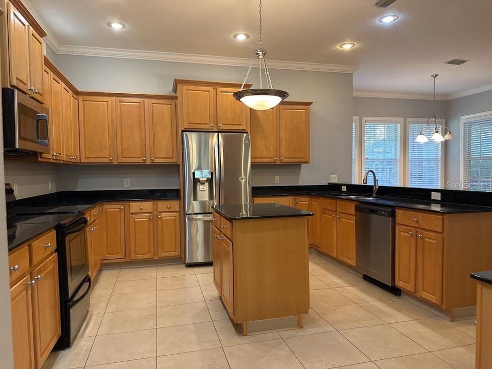 For Rent: $6,800 (4 beds, 3 baths, 3206 Square Feet)