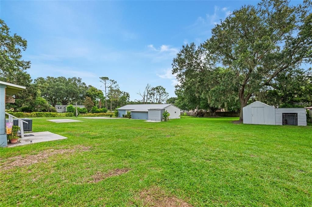 For Sale: $365,000 (3 beds, 1 baths, 864 Square Feet)