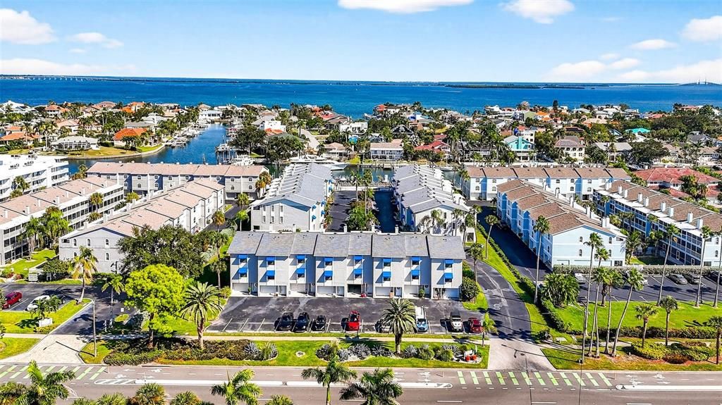 En Venta: $599,000 (2 camas, 2 baños, 1475 Pies cuadrados)