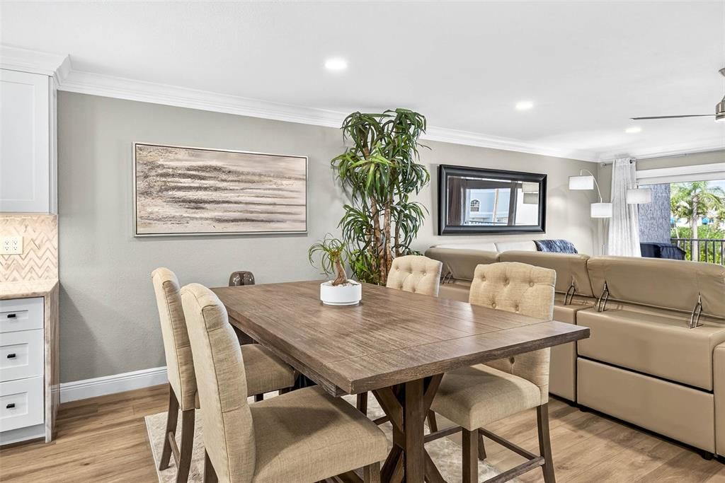 En Venta: $599,000 (2 camas, 2 baños, 1475 Pies cuadrados)