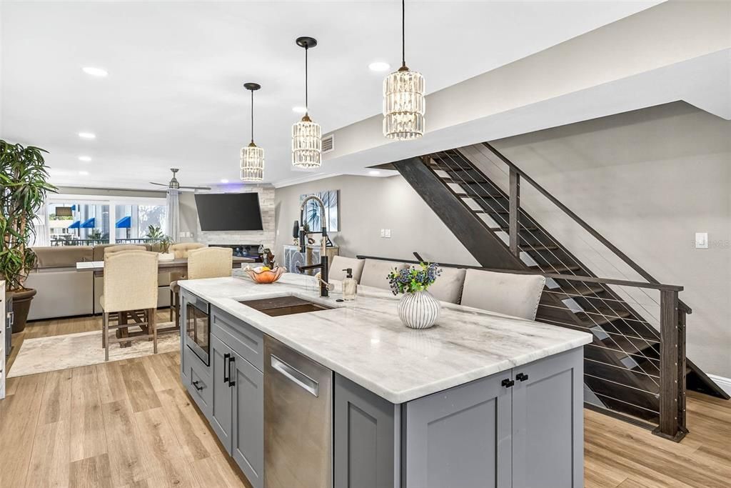 En Venta: $599,000 (2 camas, 2 baños, 1475 Pies cuadrados)