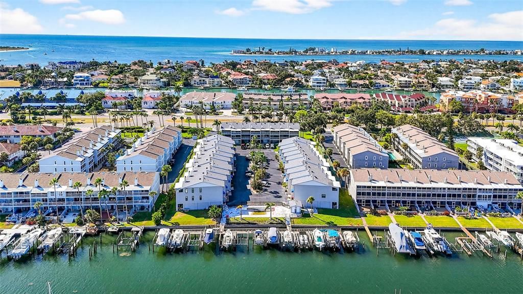 En Venta: $599,000 (2 camas, 2 baños, 1475 Pies cuadrados)