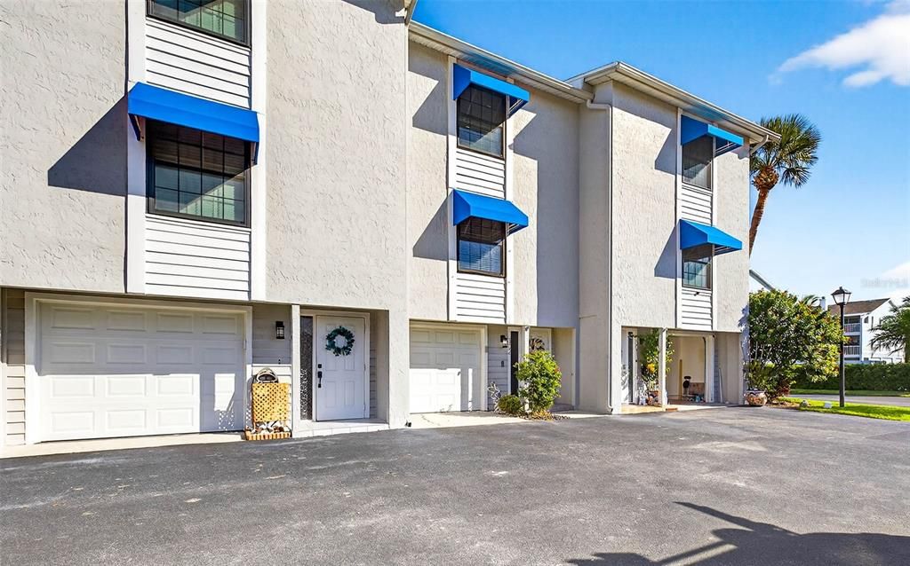 En Venta: $599,000 (2 camas, 2 baños, 1475 Pies cuadrados)