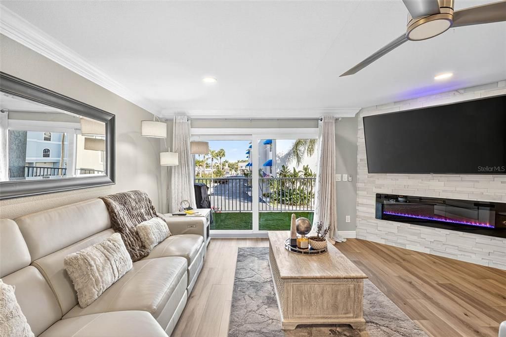 En Venta: $599,000 (2 camas, 2 baños, 1475 Pies cuadrados)