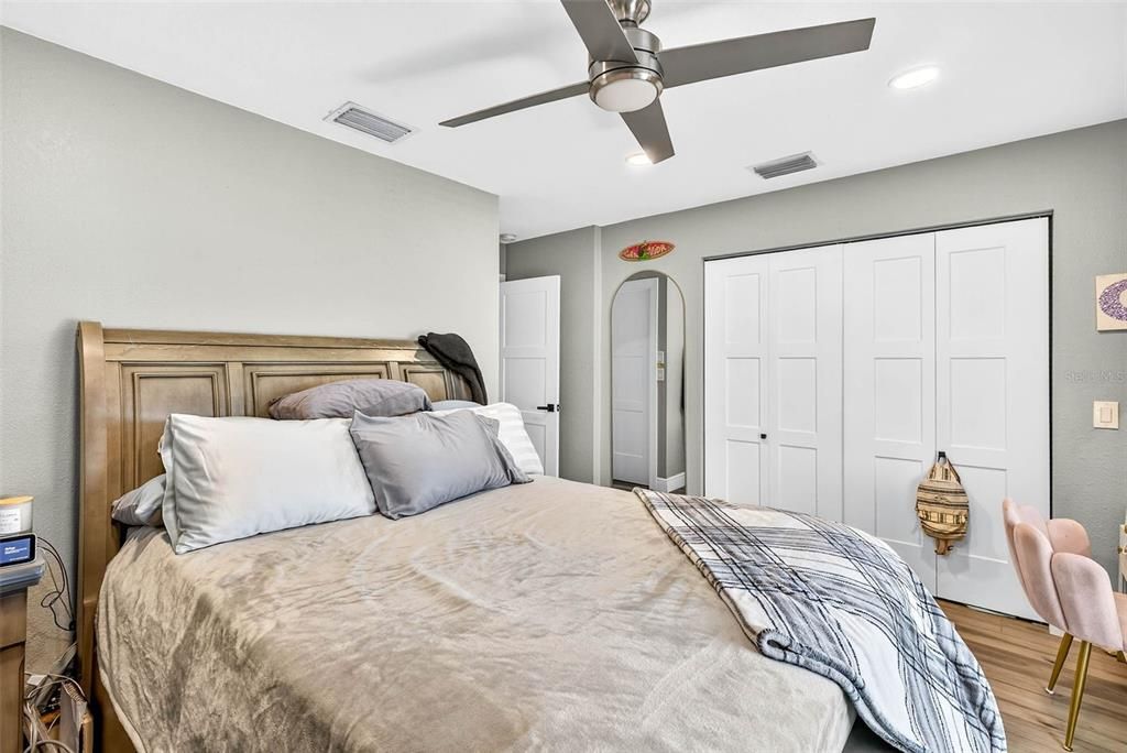 En Venta: $599,000 (2 camas, 2 baños, 1475 Pies cuadrados)